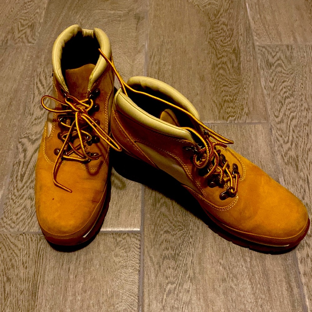Vintage Timberland Boots - Picture 2 of 10